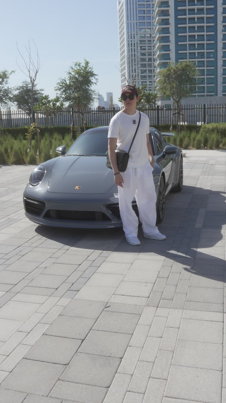 Leonard, co-founder of Callisto